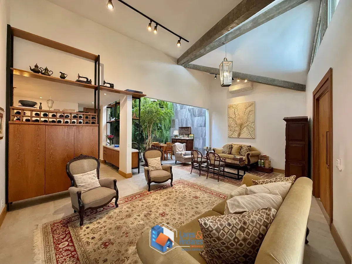Imagem Casa de vila para venda em Jardim dos Estados com 4 quartos, sendo 4 suítes, 393m²