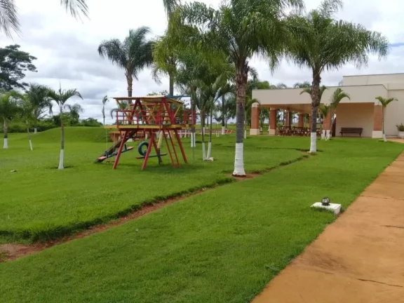 Foto do imóvel Iacanga/SP, Condomínio Varandas do Tietê, terreno 894m²