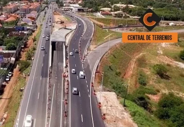 Imagem ÁREA NA VIA METROPOLITANA DE LAURO DE FREITAS