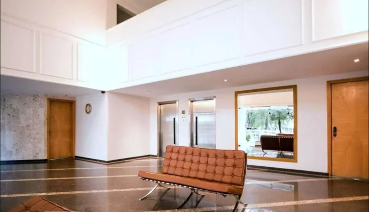 Imagem Flat disponível para venda no Saint Exupery Residence Service, com 42m², 1 dormitório e 1 vaga