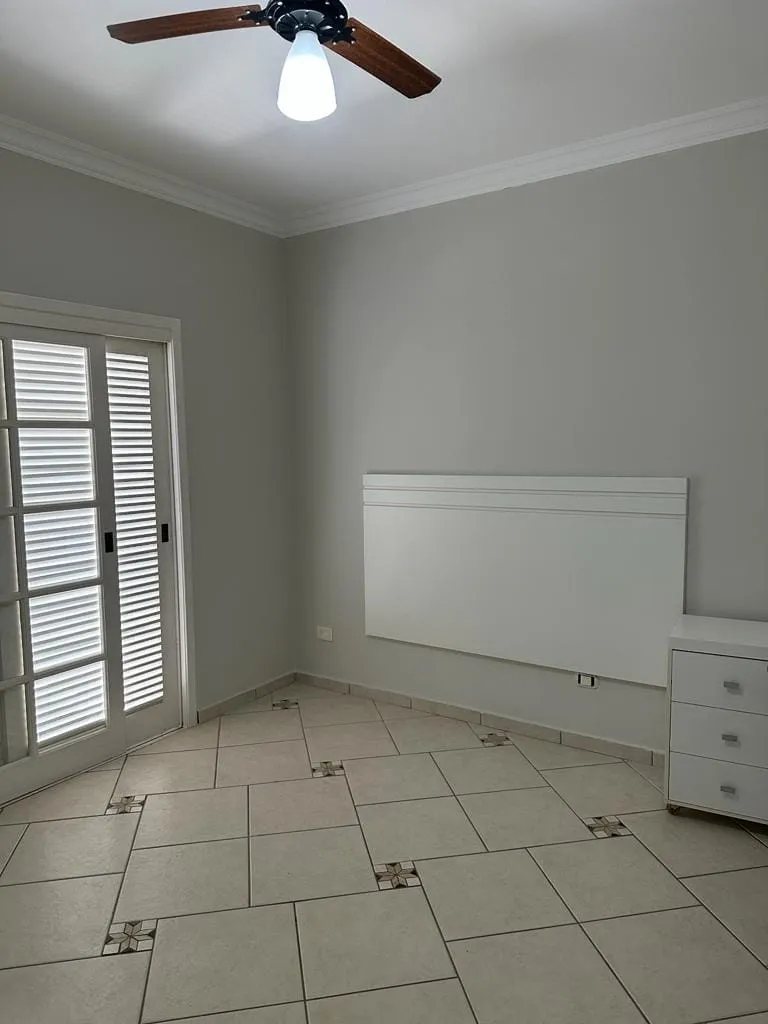 Imagem Casa à venda 4 Quartos, 2 Suites, 4 Vagas, 560M², Taubaté Village, Taubaté - SP | Condominio Taubaté Village