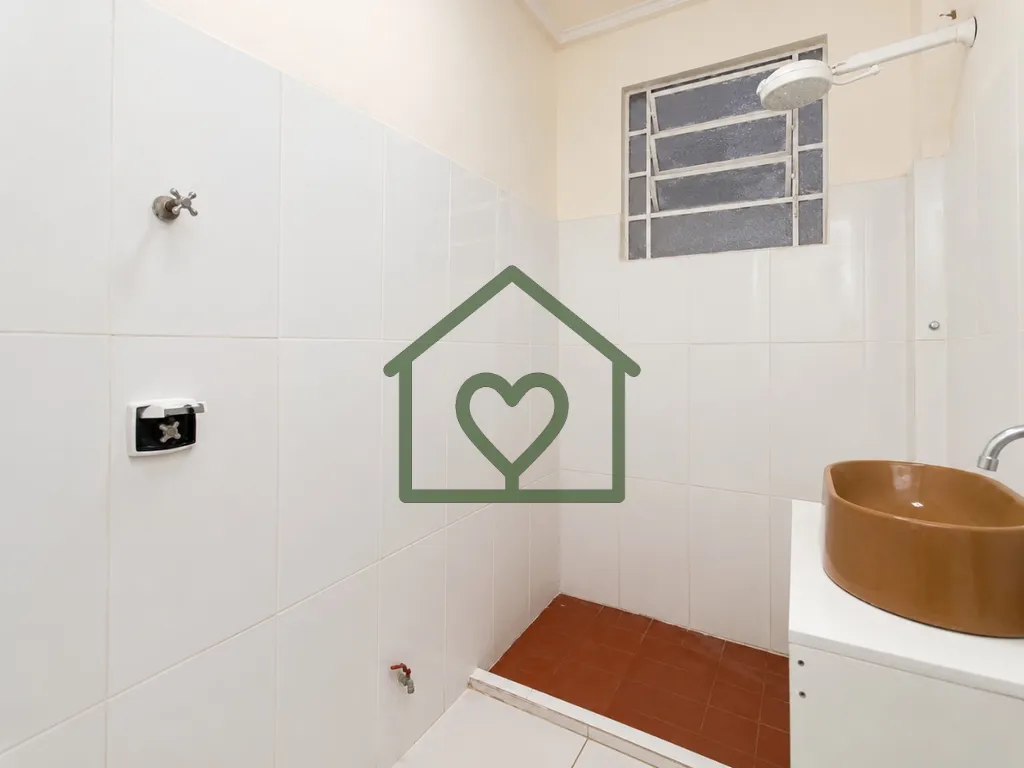 Imagem Apartamento de 1 dormitório, com 34 m², localizado no 3º andar, em prédio com 2 elevadores e por...