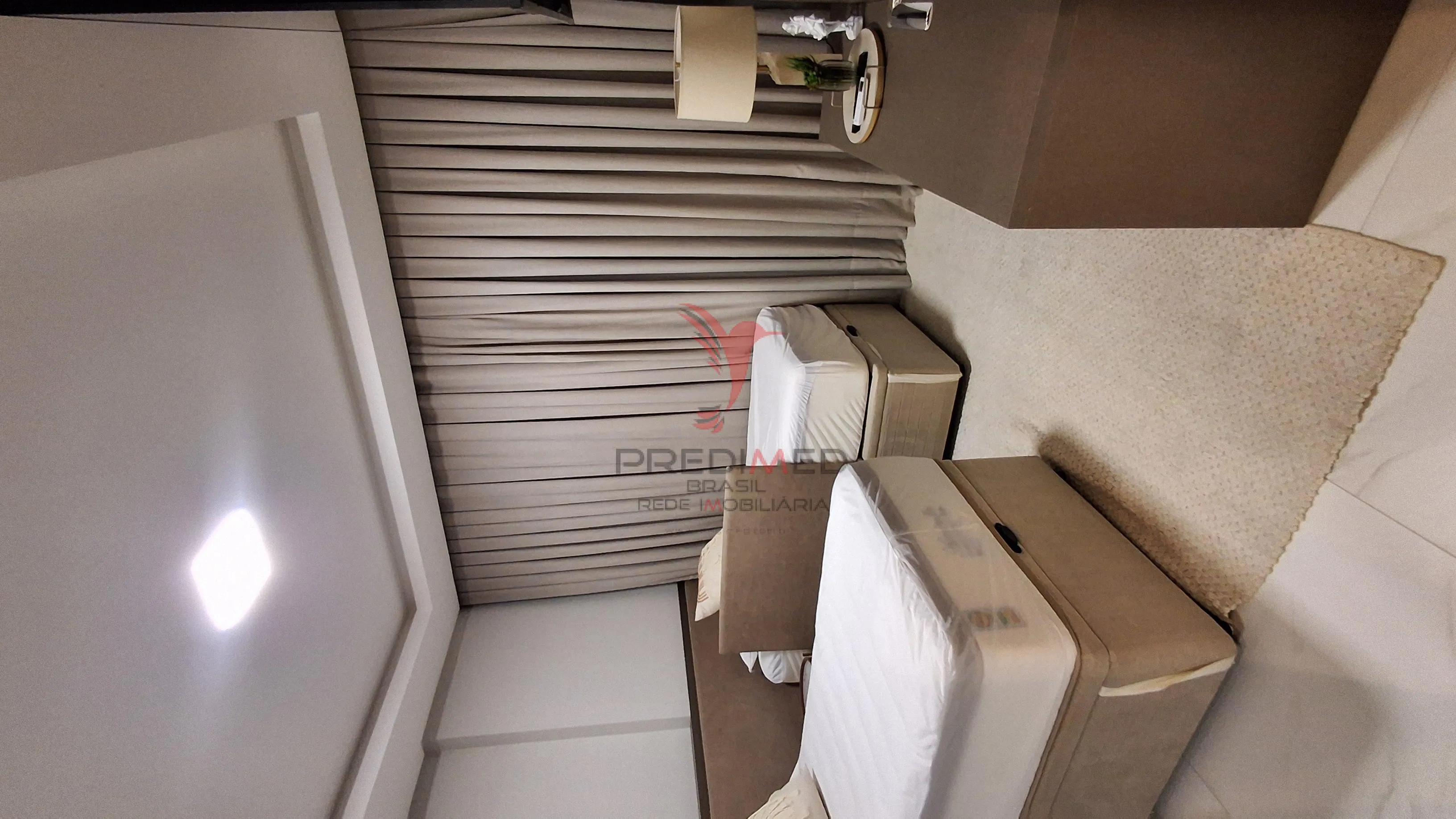 Imagem Apartamento alto padrão na meia praia