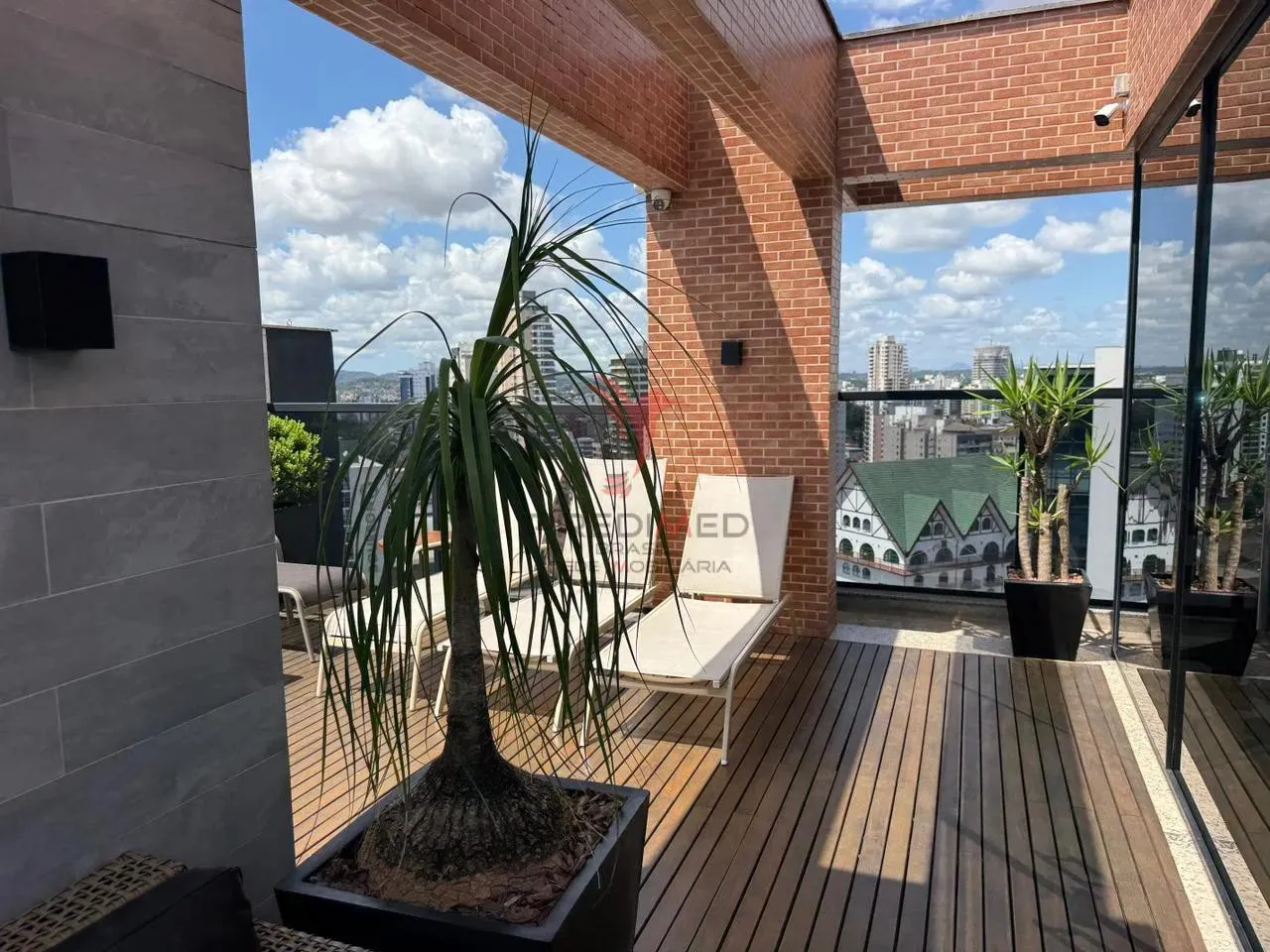 Imagem Exclusividade no High Line Park .Semi mobilado. Varanda com churrasqueira. Em Joinville.SC