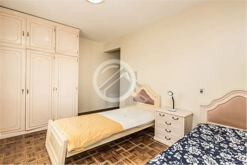 Imagem Apartamento amplo, com 151 m² de área útil com 3 dormitórios, sendo 1 suítes, banheiro social, ...
