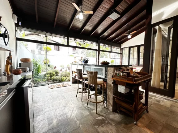 Imagem CASA RESIDENCIAL em JOINVILLE - SC, AMÉRICA