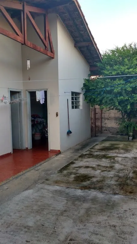 Imagem Casa à venda 3 Quartos, 1 Suite, 140M², Parque São Domingos, Pindamonhangaba - SP