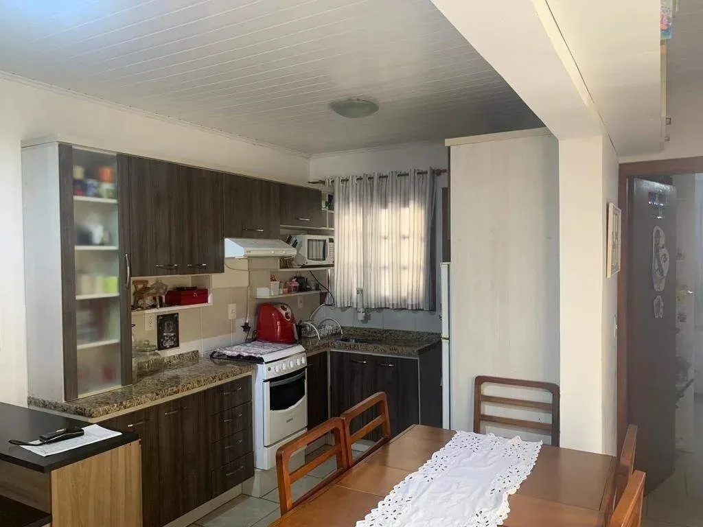 Imagem Casa com 2 dormitórios, 1 Suíte, 2 Vagas, Tarumã - Viamão/RS