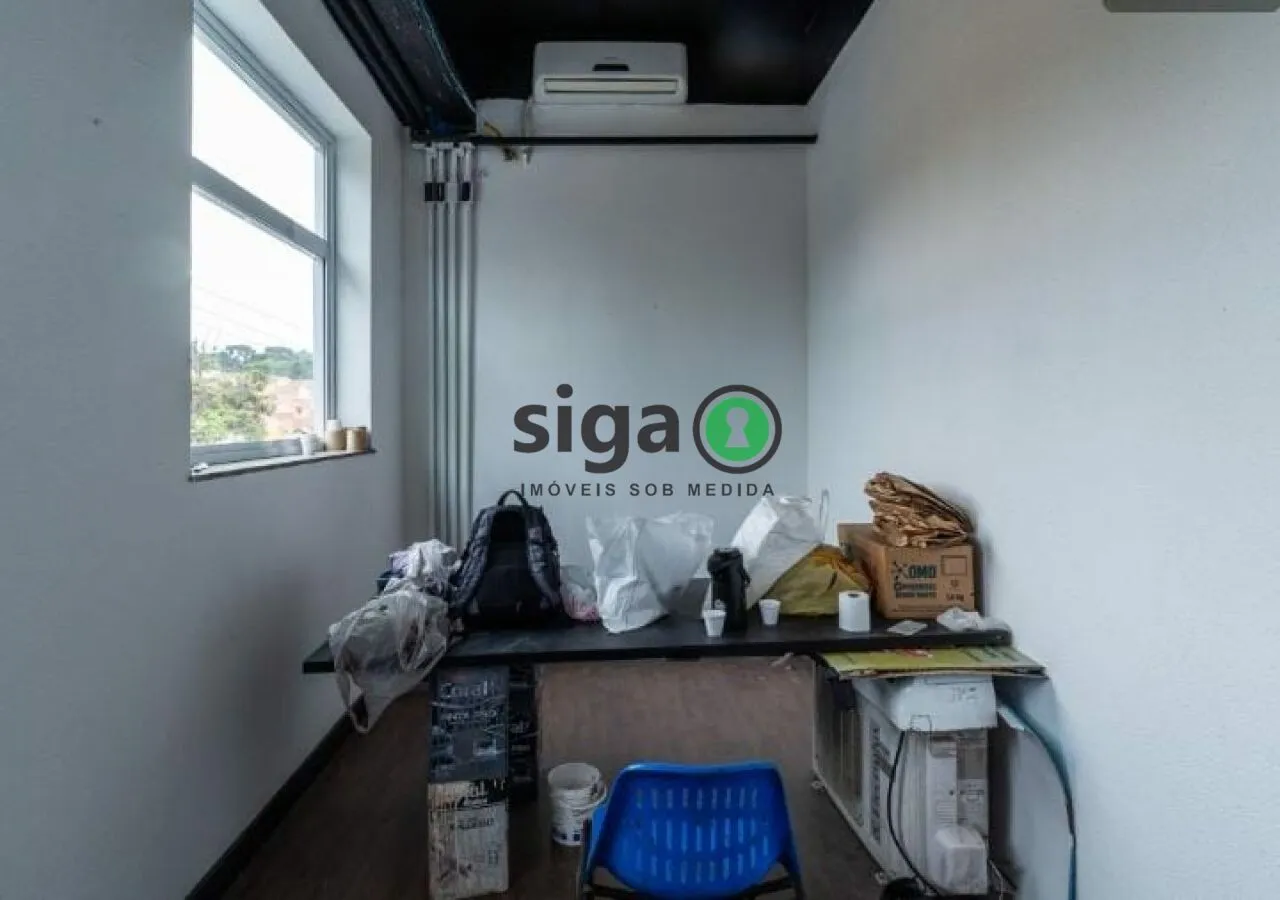 Imagem Sala/Salão Comercial no Piso Superior Área total: 724,32 m²