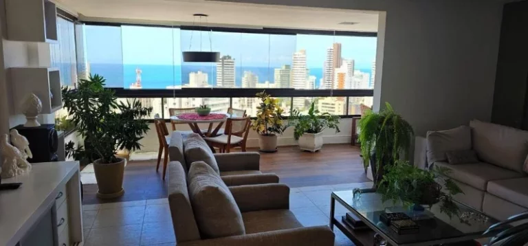 Imagem A 5ª Avenida Imóveis selecionou esse belíssimo apt. no Mansão Giovanni Bellini, Jardim Apipema: 3/4, suite + Gabinete 162m² + 3 garagens + Lazer
