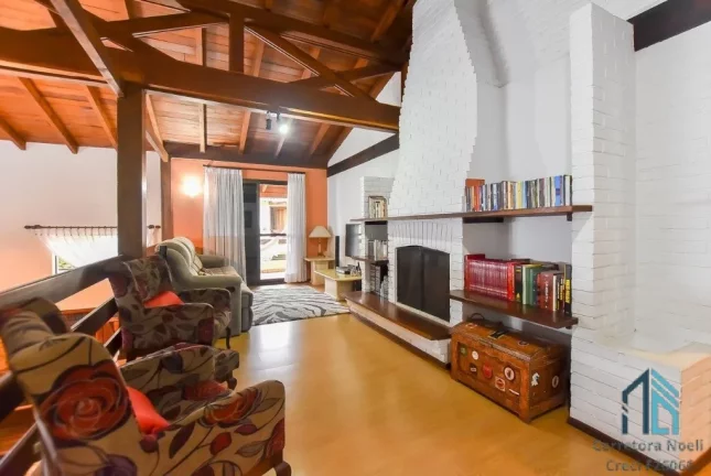 Imagem Casa a venda 05 quartos sendo 03 suítes, no Ahú/São Lourenço em Curitiba Pr