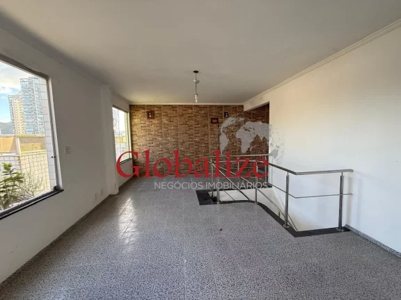 Imagem Cobertura Duplex à Venda com 2 Dormitórios e 2 vagas no bairro da Ponta da Praia em Santos por R$ 1.500.000,00