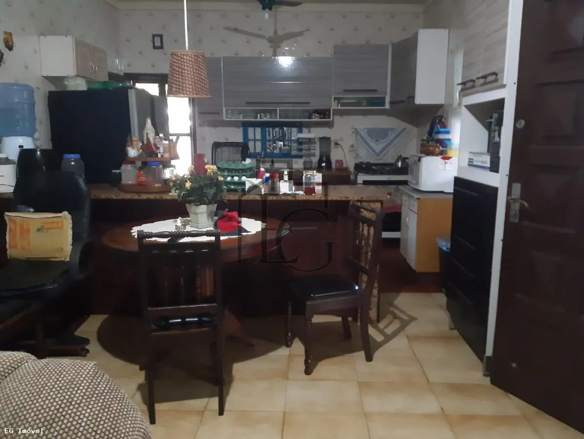 Imagem Casa para Venda em Saquarema, Boqueirão, 4 dormitórios, 4 suítes, 1 banheiro, 1 vaga