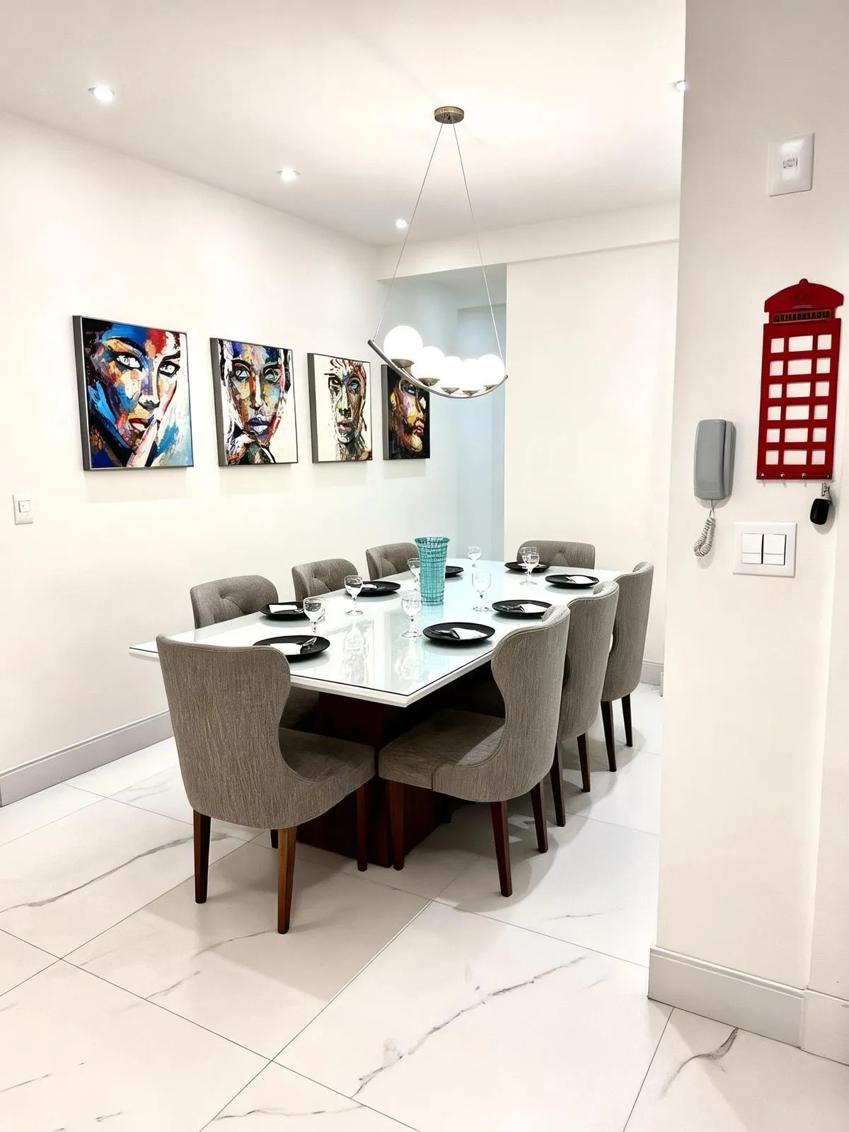 Imagem LUXO NA QUADRA DO MAR EM MEIA PRAIA ITAPEMA: 127m² MOBILIADO COM 3 SUÍTES E 3 VAGAS