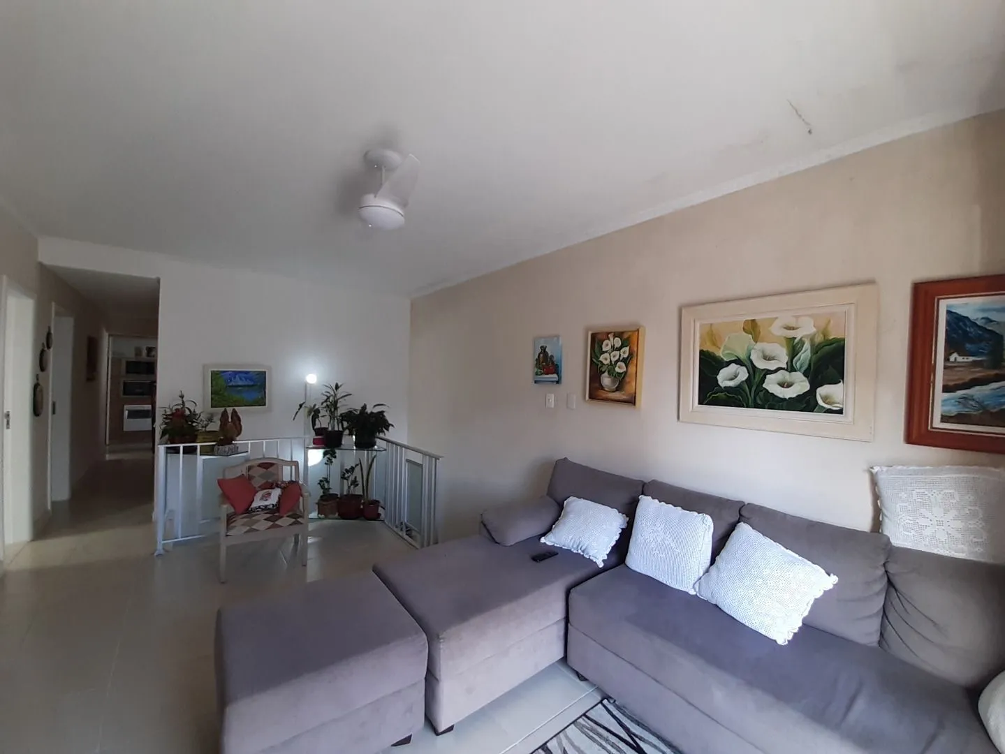 Imagem Casa à venda com 3 quartos 1 suíte, 180m² em Estreito Florianópolis