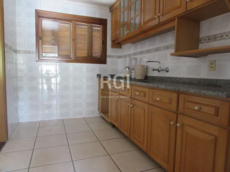 Imagem Casa Condominio para Venda - 383.4m², 5 dormitórios, sendo 2 suites, 3 vagas - Nonoai