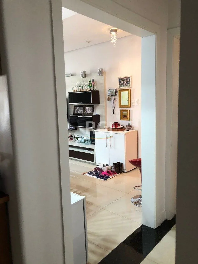 Imagem Apartamento para Venda - 80m², 2 dormitórios, 1 vaga - Menino Deus