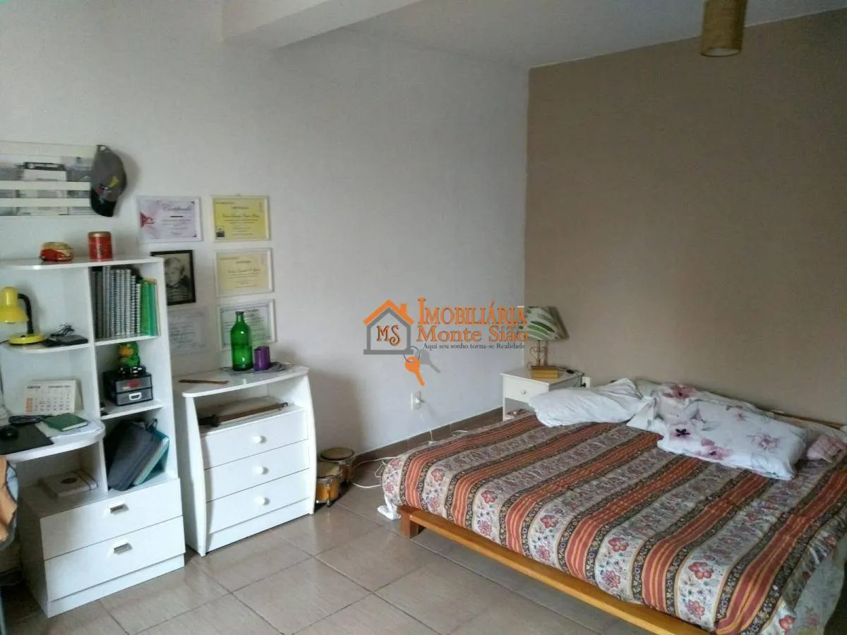 Imagem Casa com 3 dormitórios à venda, 176 m² por R$ 741.000,00 - Jardim Nova Taboão - Guarulhos/SP
