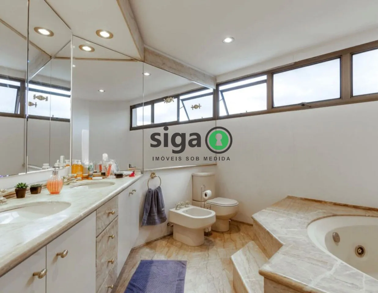 Imagem Apartamento Duplex a venda, de 339m, 3 quartos e 5 vagas.