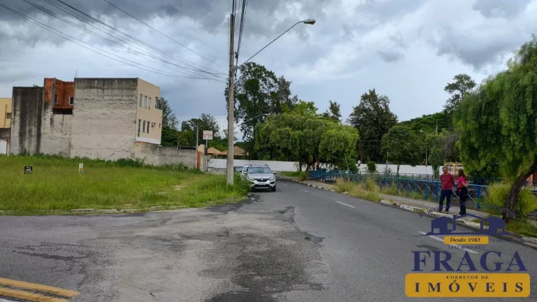Imagem TERRENO DE ESQUINA C/ 252,27 M²