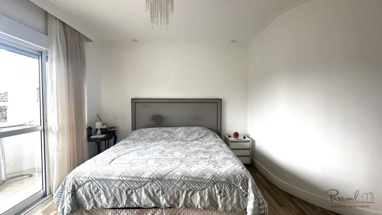 Imagem Belíssima casa totalmente mobiliada de alto padrão com 3 suítes, sendo 1 suíte master com banhei...