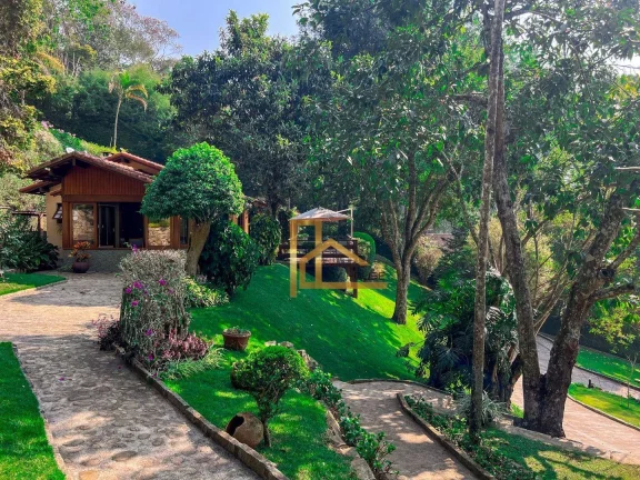 Imagem Casa linear com 3 quartos com suíte e terreno de 2.580 m² e Lazer privativo perto do centro de Teresópolis!