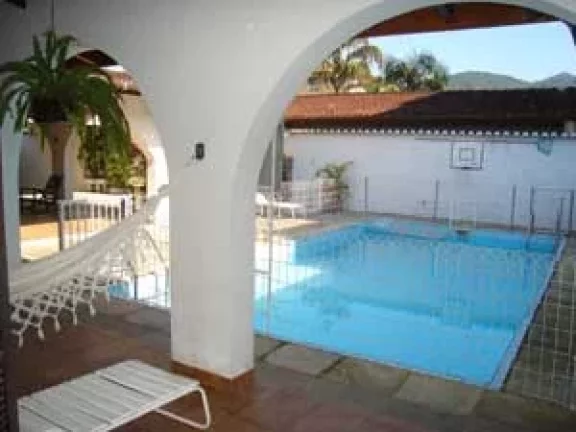Imagem Casa Itaguá com 04 suítes e lazer