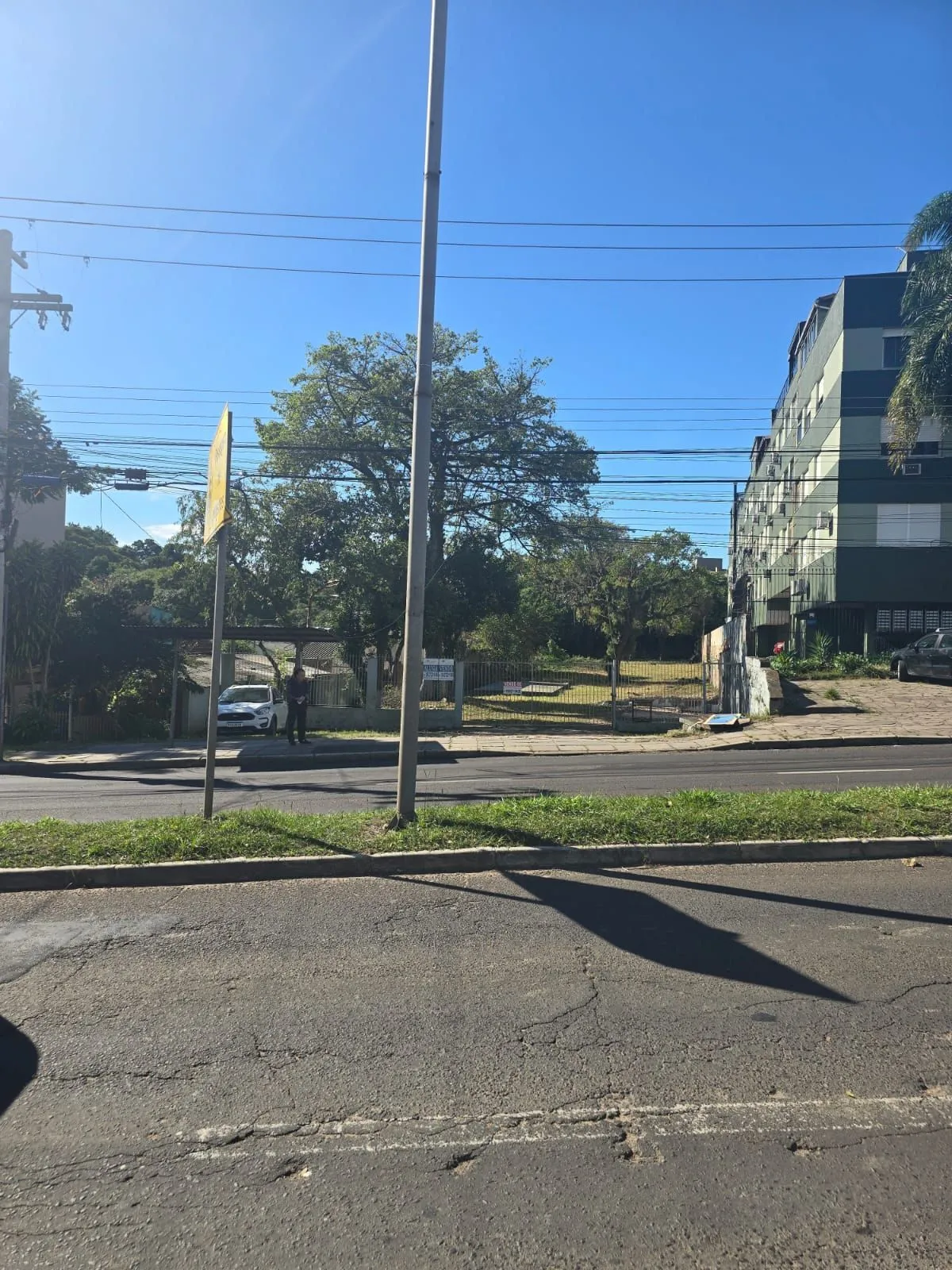Imagem Terreno desocupado, localizado na Rua Doutor Campos Velho