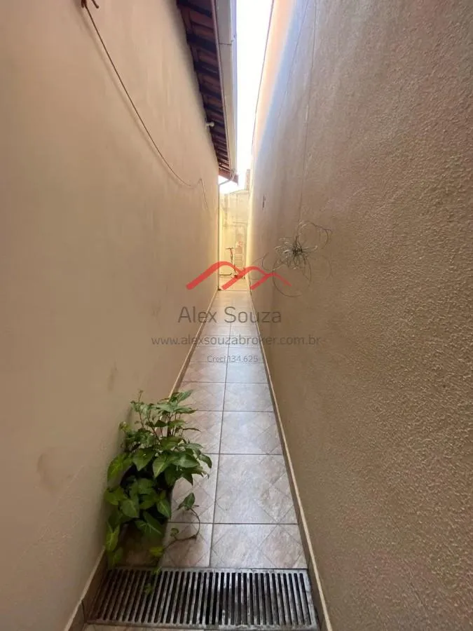 Imagem Casa para Venda em Hortolândia, Jardim Interlagos, 2 dormitórios, 1 suíte, 1 banheiro, 2 vagas