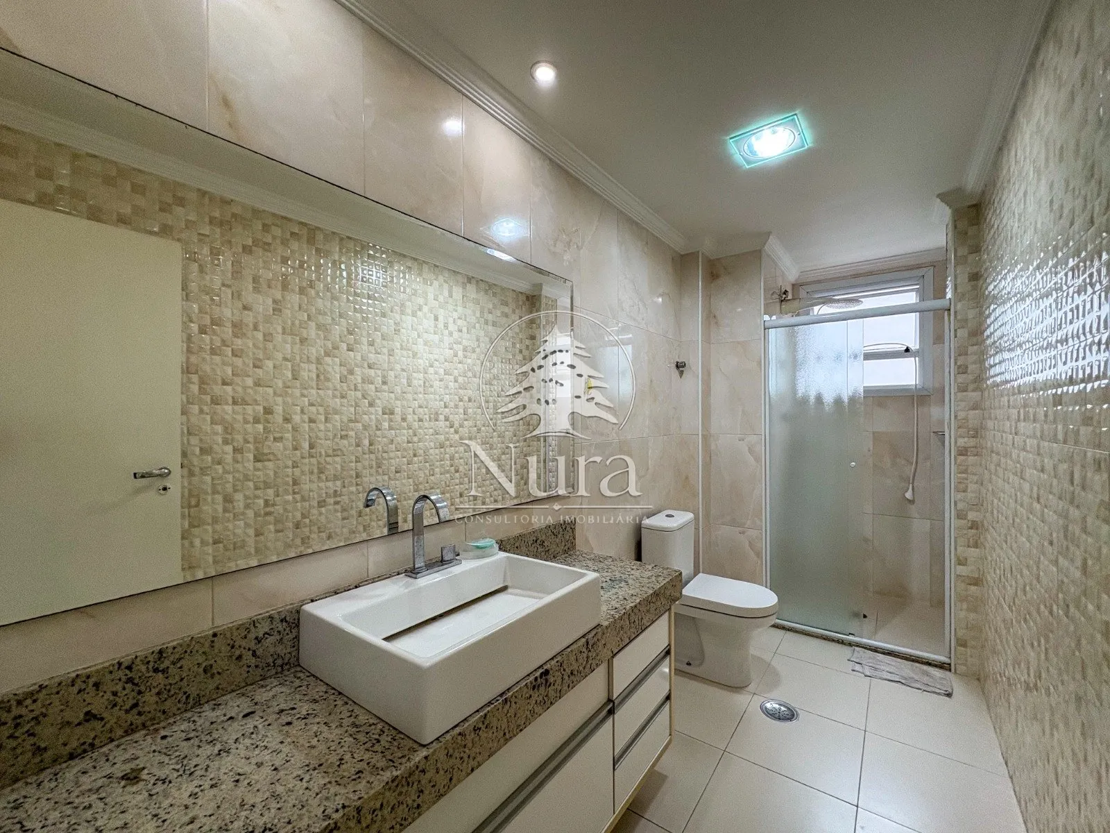 Imagem Apartamento de 3 quartos, 124m² no bairro Ponta da Praia, em Santos