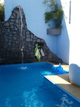 Imagem Cobertura, 400m², Ponta da Praia, 3 dormitóros, sendo 3 suítes, 3 vagas, Reformada,