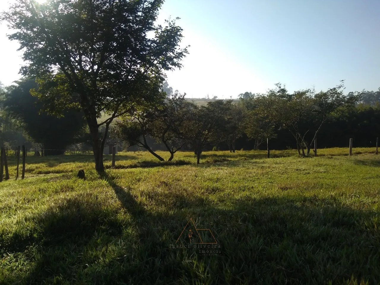 Imagem Sitio em Itu-SP: 3 quartos, 1 suíte, sala ampla, 3 banheiros, 23.000m² de área no Parque Nossa Senhora da Candelária