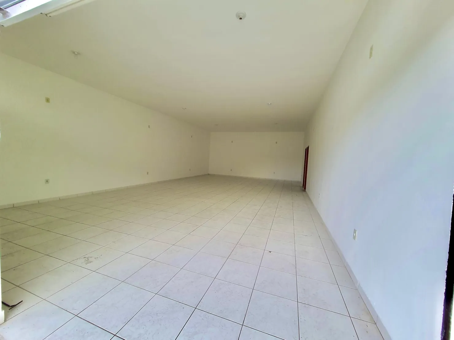 Imagem Comercial para Locação 103M², Residencial Novo Horizonte, Taubaté - SP