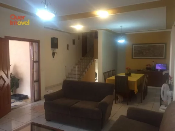 Imagem Casa à venda em Ribeirão Preto-SP: 3 quartos, 1 suíte, 2 salas, 4 banheiros, 7 vagas de garagem, 249,00 m² de área.