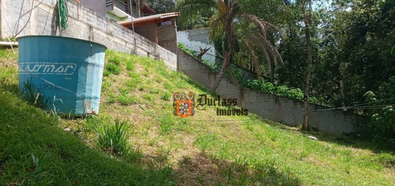 Imagem Chácara com 3 dormitórios à venda, 2450 m² por R$ 750.000 - Ponte Alta - Nazaré Paulista/SP