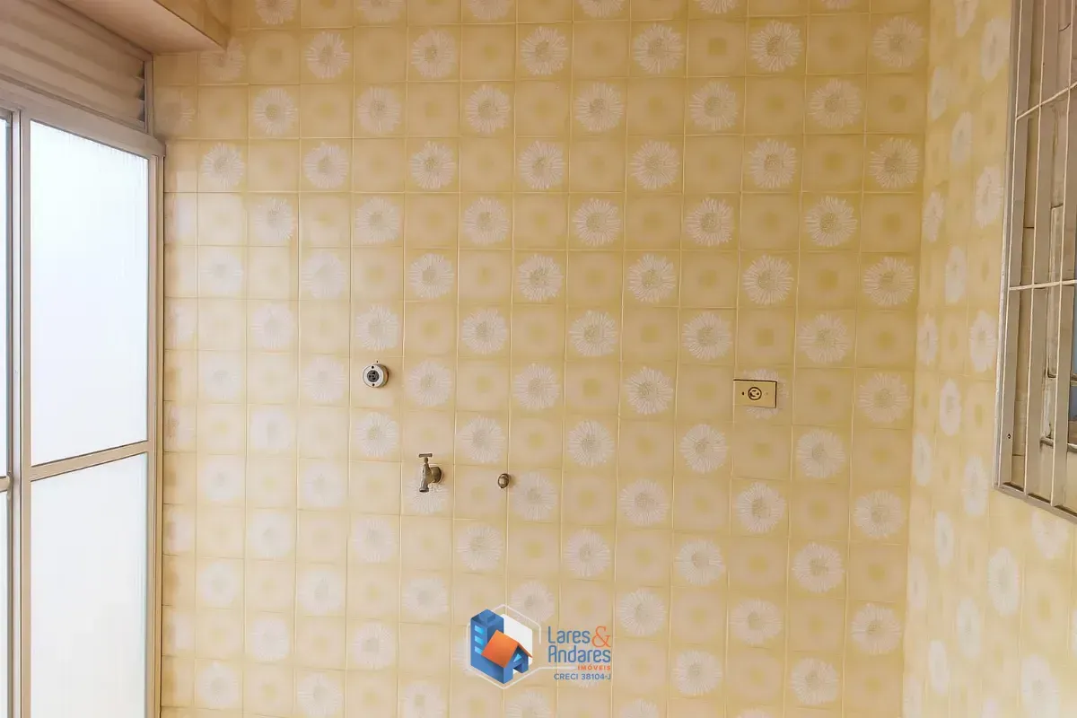 Imagem Casa para venda em Vila Nivi com 4 quartos, sendo 1 suíte, 170m²