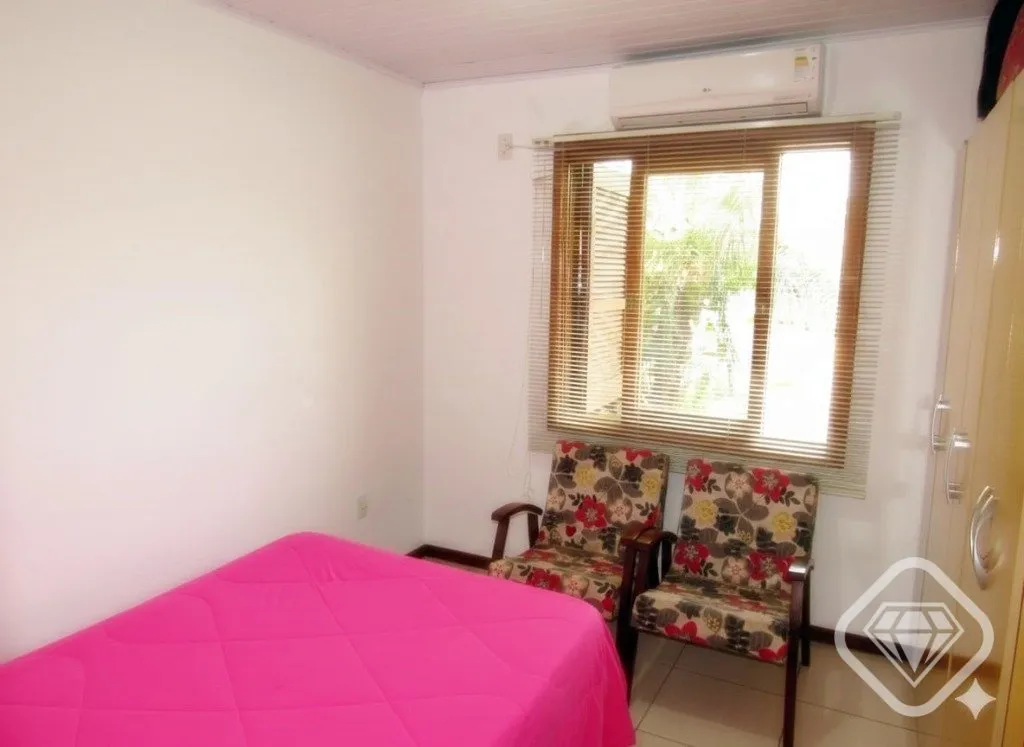 Imagem Casa aconchegante, completa em uma região que só valoriza!

Casa térrea muito bem cuidada, ideal ...