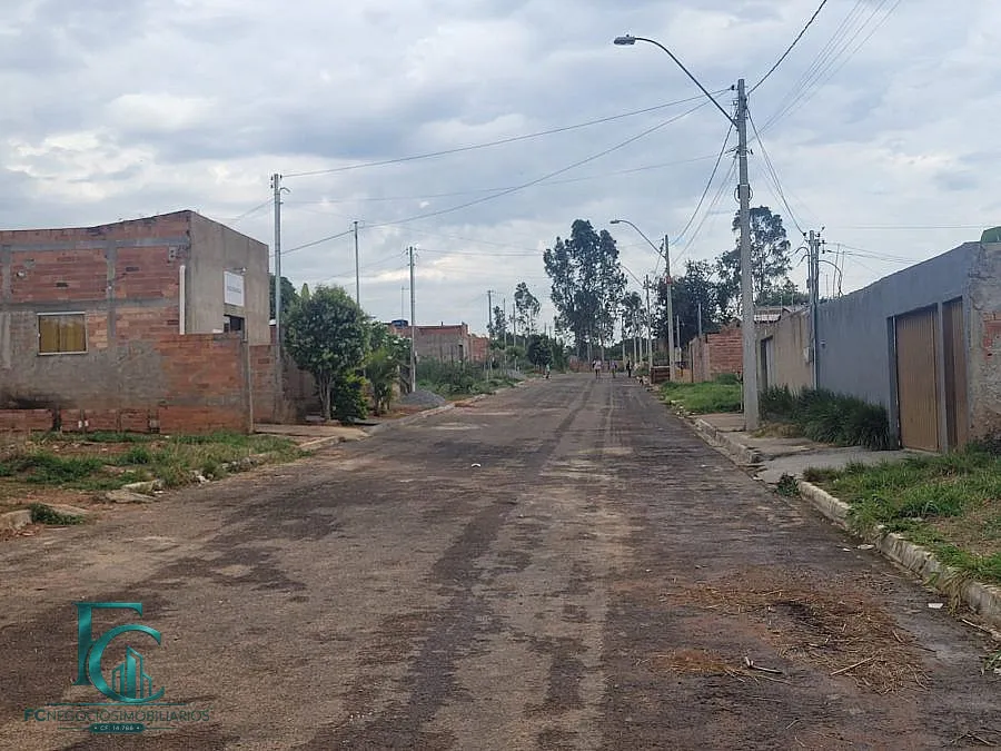 Imagem LOTE COM INFRAESTRUTURA PRONTA PARA VOCÊ CONSTRUIR