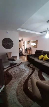 Imagem Sobrado modelo triplex, mobiliado, localizado em Camboriú/SC