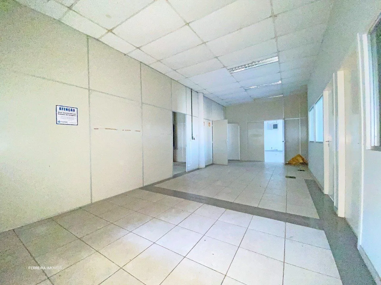 Imagem Predio para Venda - 2297m², 0 dormitórios, 20 vagas - Floresta