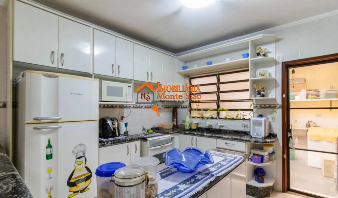 Imagem Sobrado com 4 dormitórios à venda, 135 m² por R$ 750.000 - Ponte Grande - Guarulhos/SP
