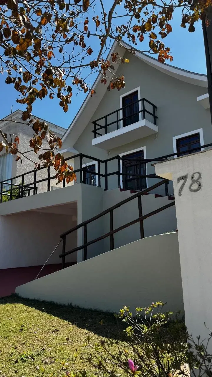 Imagem Casa com 3 Quartos à Venda, 360 m² em Alphaville - Santana de Parnaíba