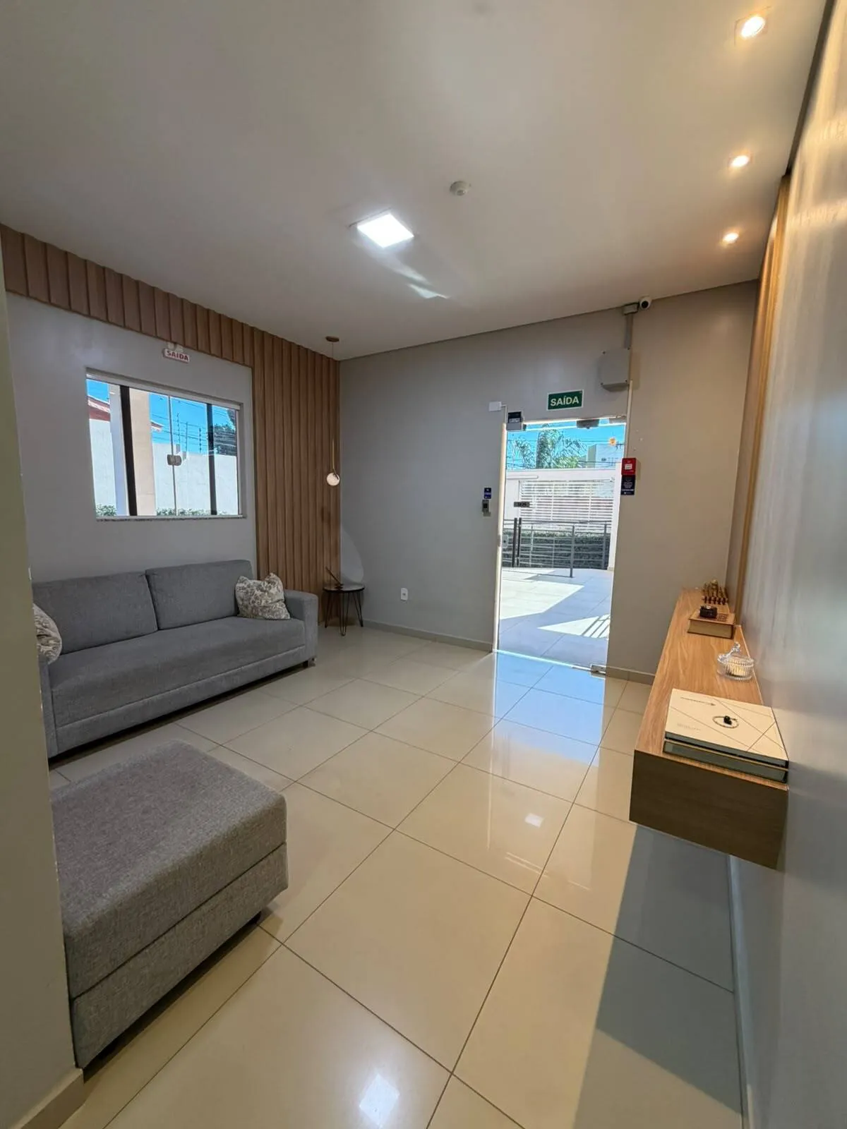 Foto do imóvel Apartamento 2 quartos Condomínio Colina Do Sol Bairro Despraiado em Rua Osvaldo da Silva Correa