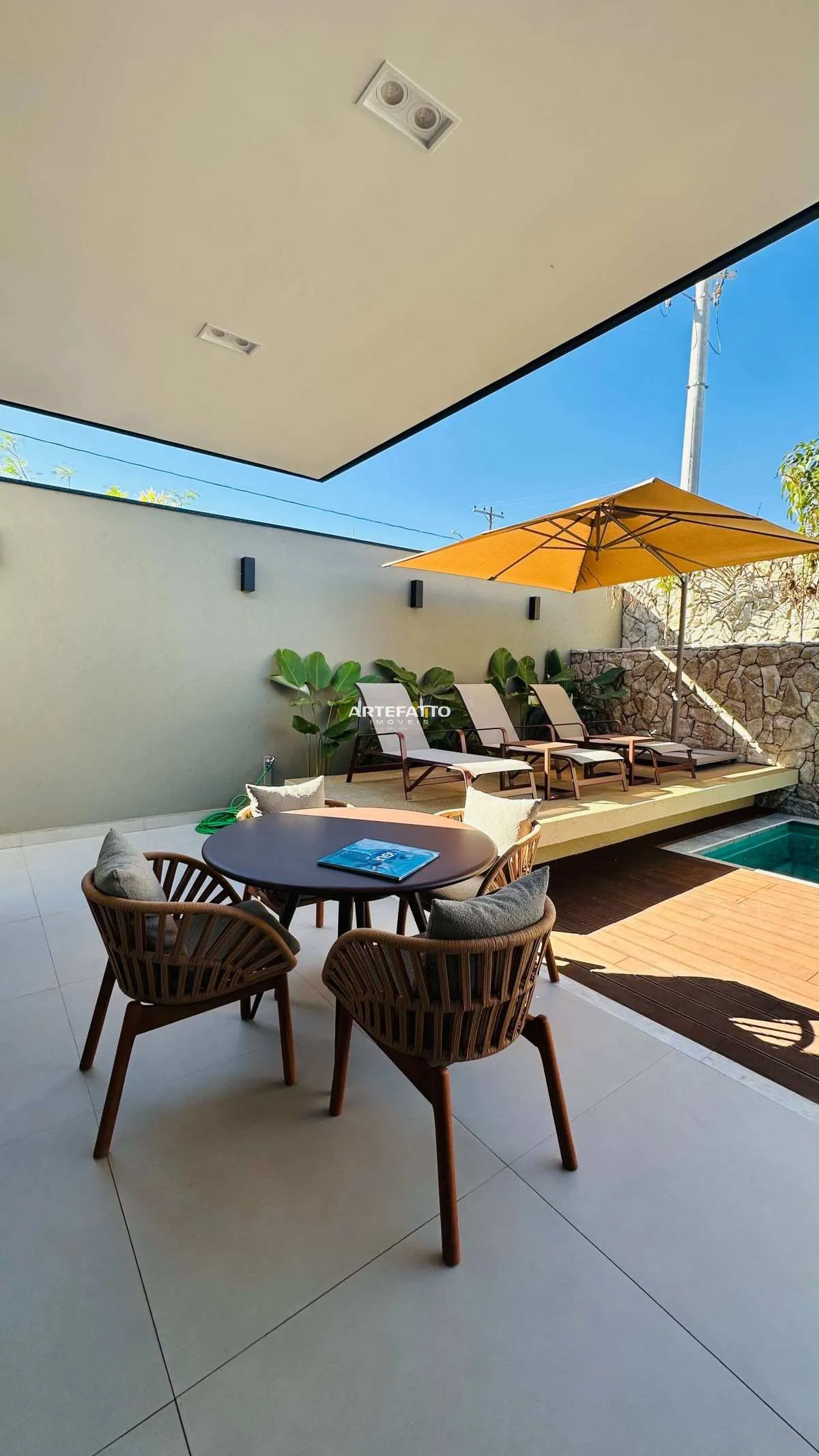 Imagem Casa de condomínio à venda em Franca, Santo Agostinho, com 3 quartos, 204,79m2