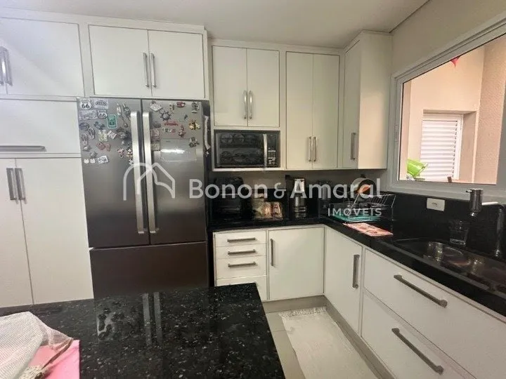 Imagem Casa com 196m² , 3 suítes, 5 banheiros, 4 vagas de garagem no Condomínio Campos do conde I Paulínia