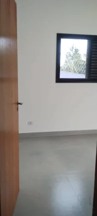 Imagem Casas Térreas com Piscina à Venda por 750 mil C/108 m²