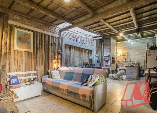 Imagem Térreo de 174 m² com 3 dormitórios, suite,1 vaga e pátio