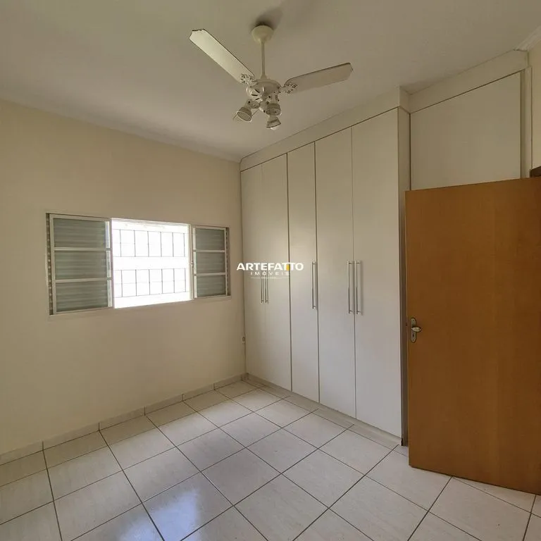 Imagem Casa com 3 dormitórios no bairro José de Carlos