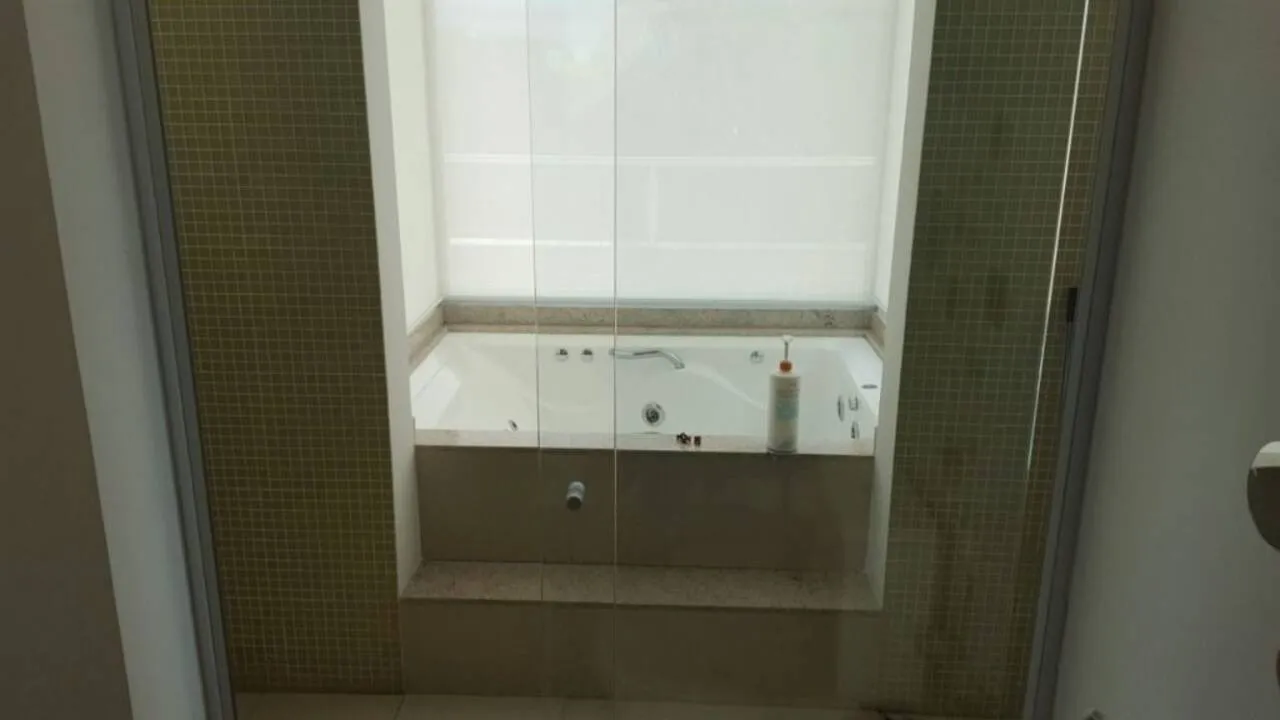 Imagem Casa para venda e aluguel em condomínio Burle Marx