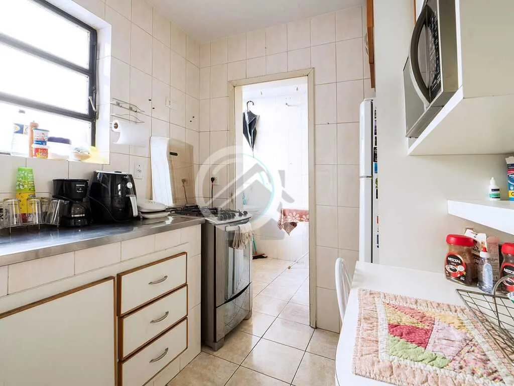 Imagem Apartamento no bairro Menino Deus localizado junto ao Shopping Praia de Belas e da Orla do Guaíba, ...